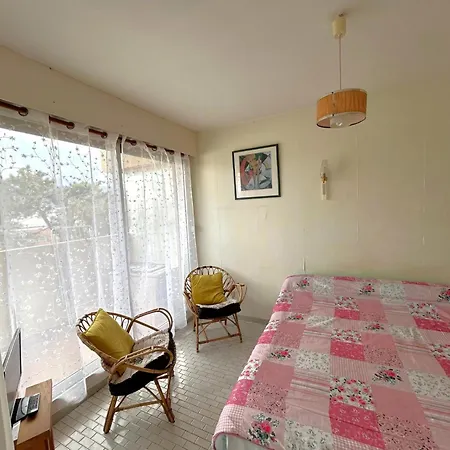 Avec Balcon Et Parking En Bord De - Fr-1-837-77